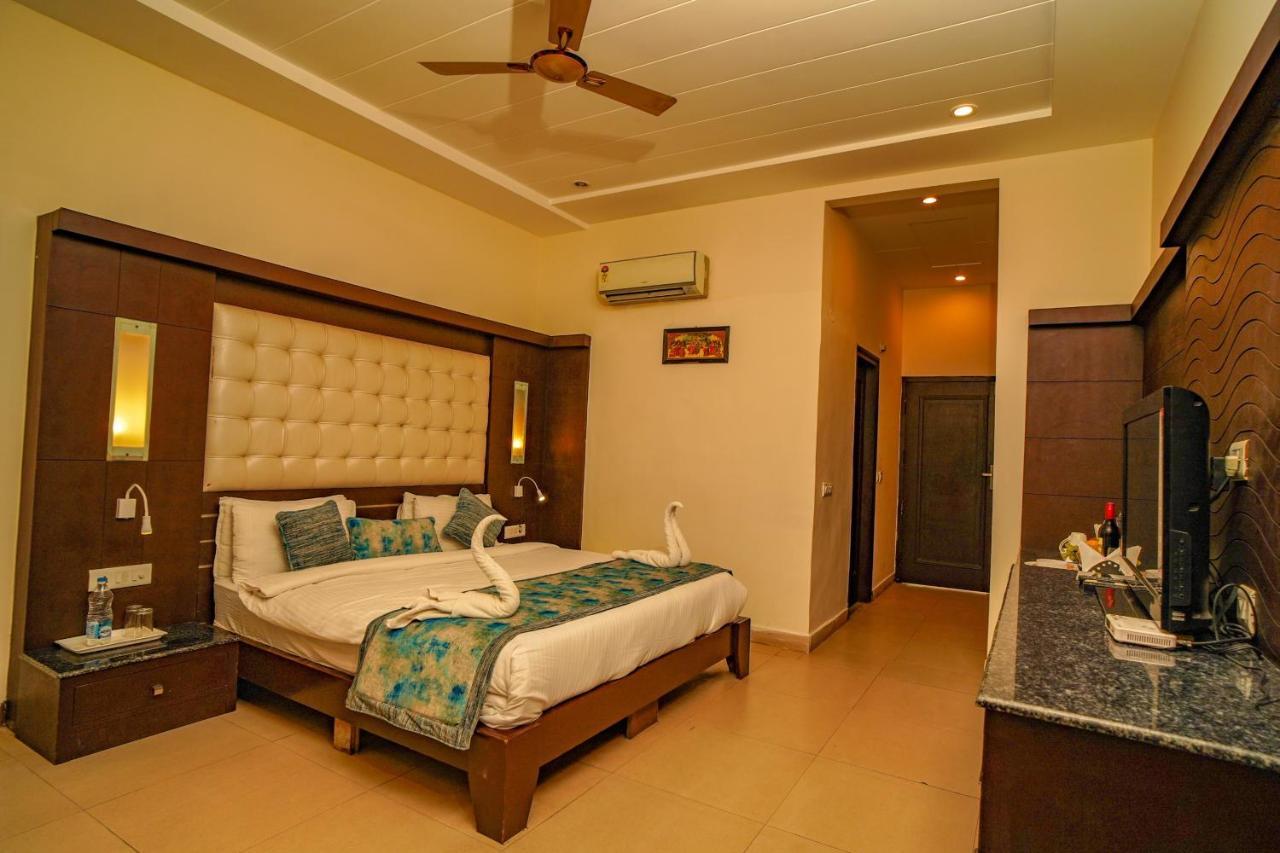 Excel Hotels And Resorts Bhīm Tāl Extérieur photo